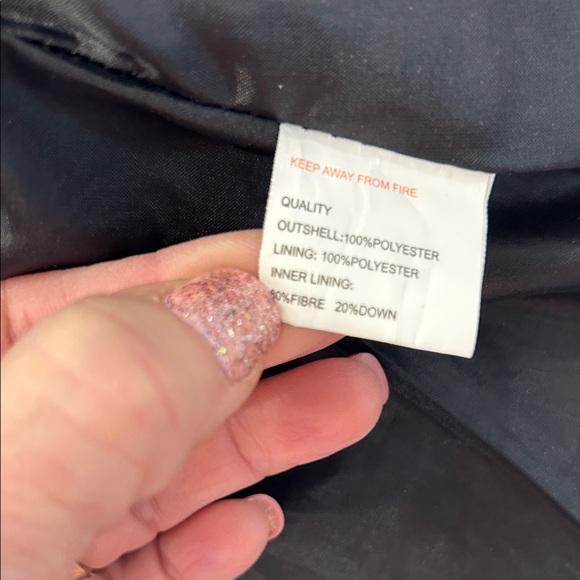 Stylish Black Women's Puffer Coat - Picture 7 of 8